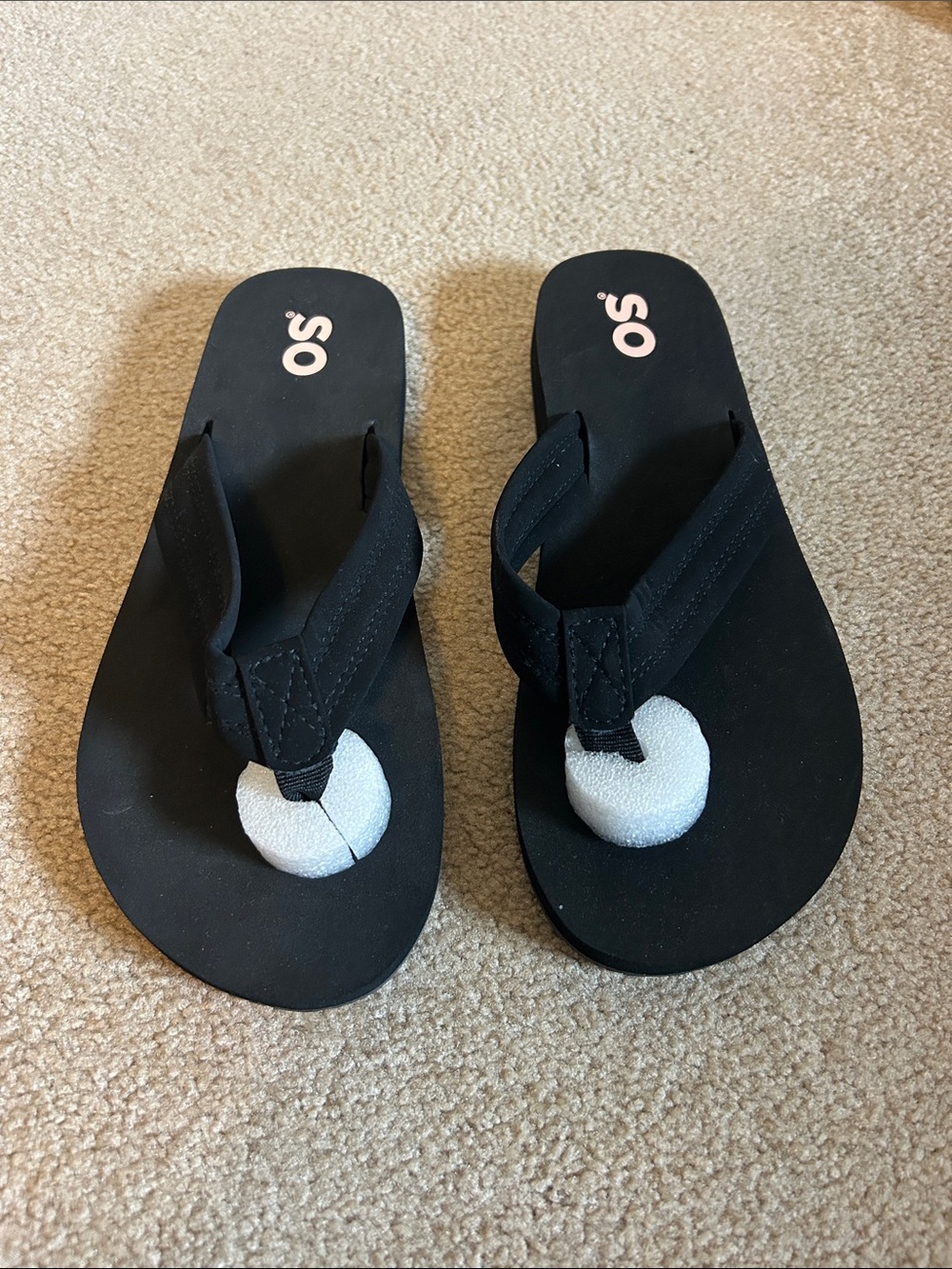 SO fabric top black flip-flops